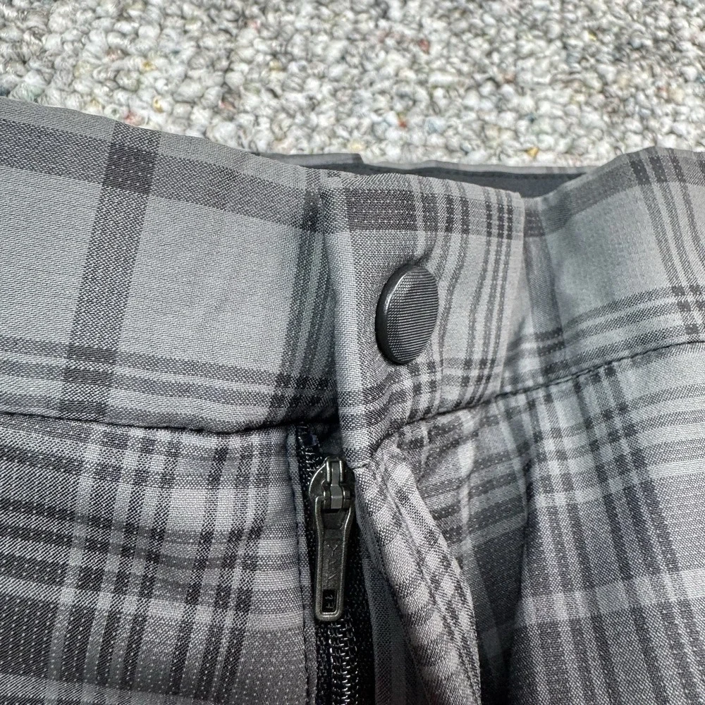 Nike Golf Shorts Mens 38 Plaid Tour Performance Tech Stretch Dri Fit Gray Black